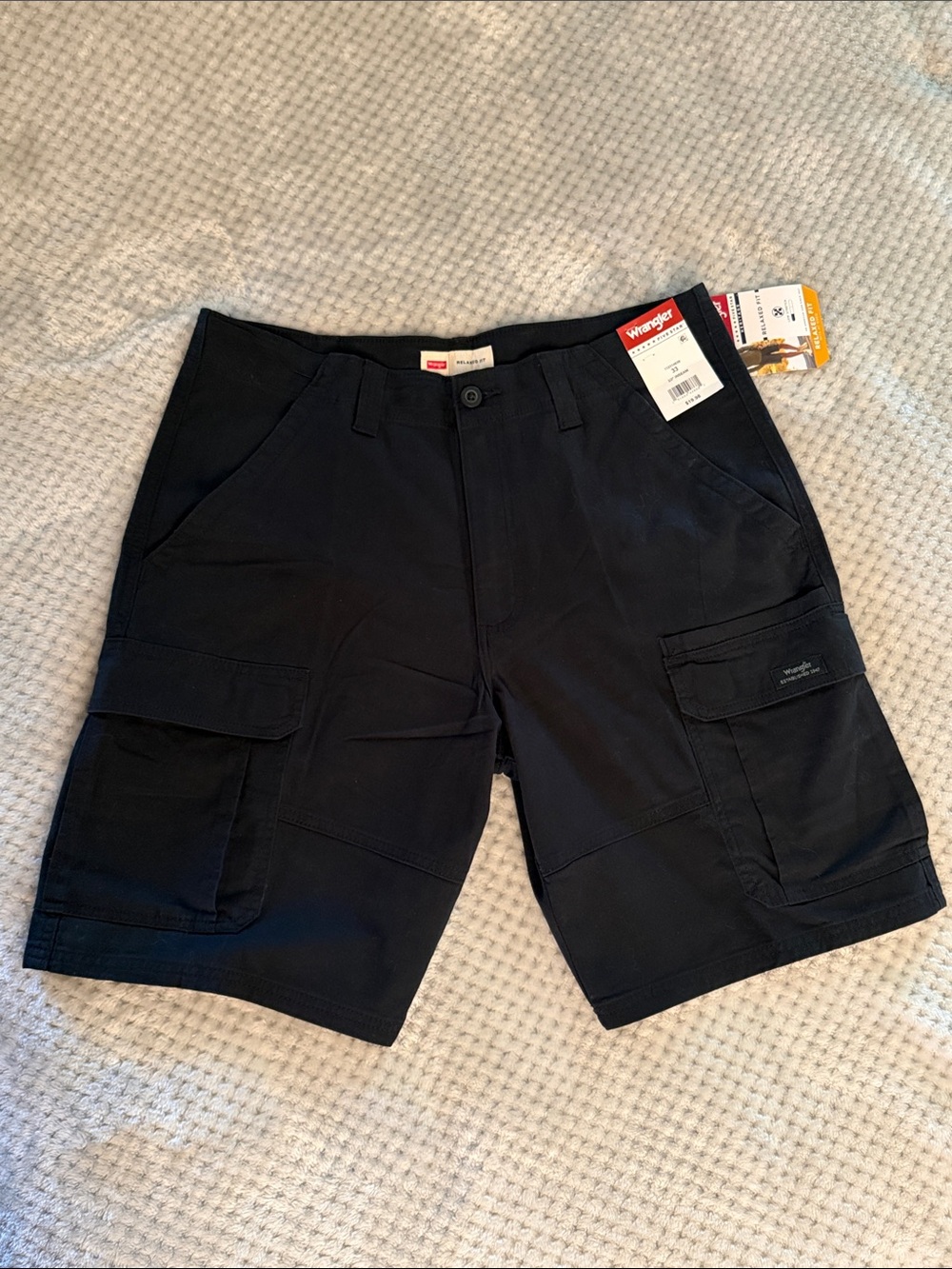 Wrangler Relaxed Fit Cargo Shorts NWT